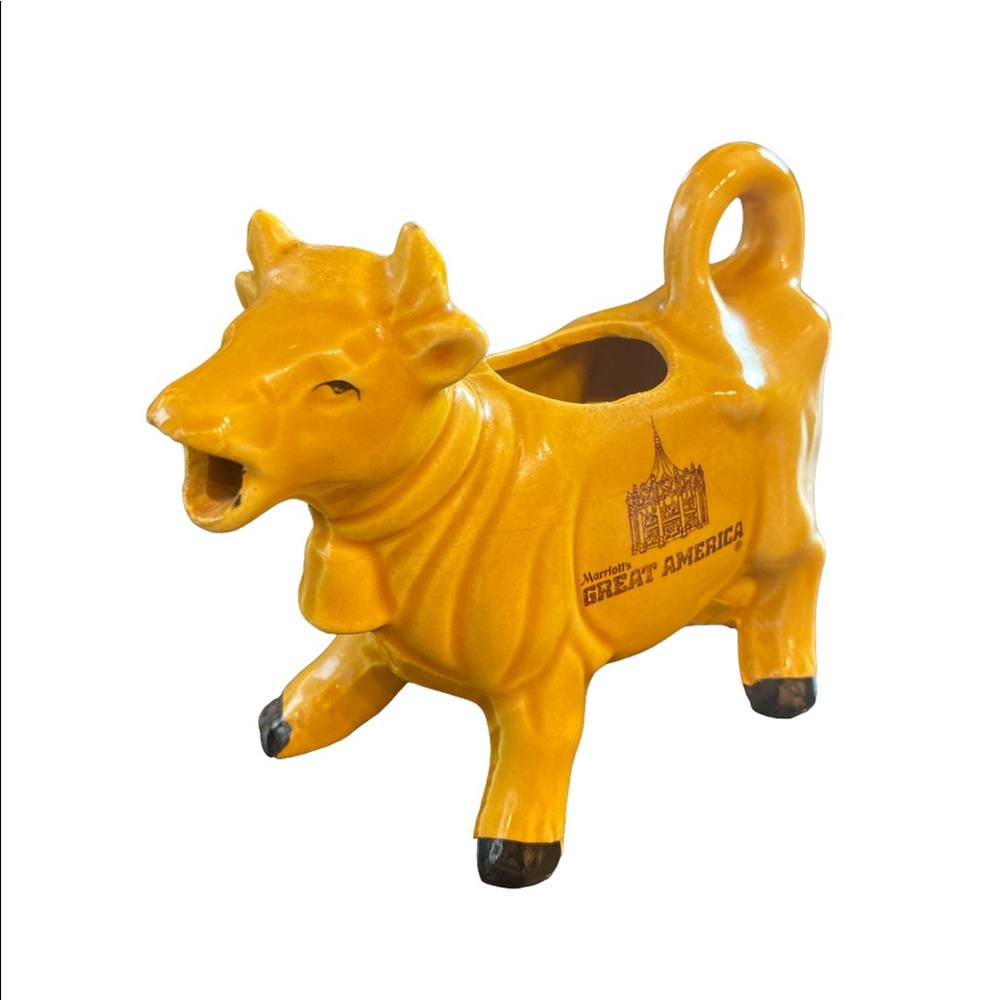 Vintage cow creamer